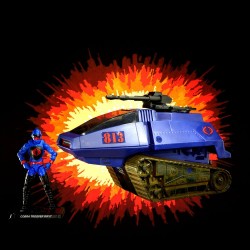 G.I. Joe Retro Collection Series Vehículo con Figura Cobra H.I.S.S. III & Rip It