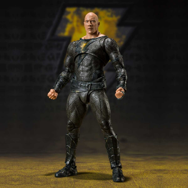 BLACK ADAM FIG 16.5 CM DC S.H. FIGUARTS